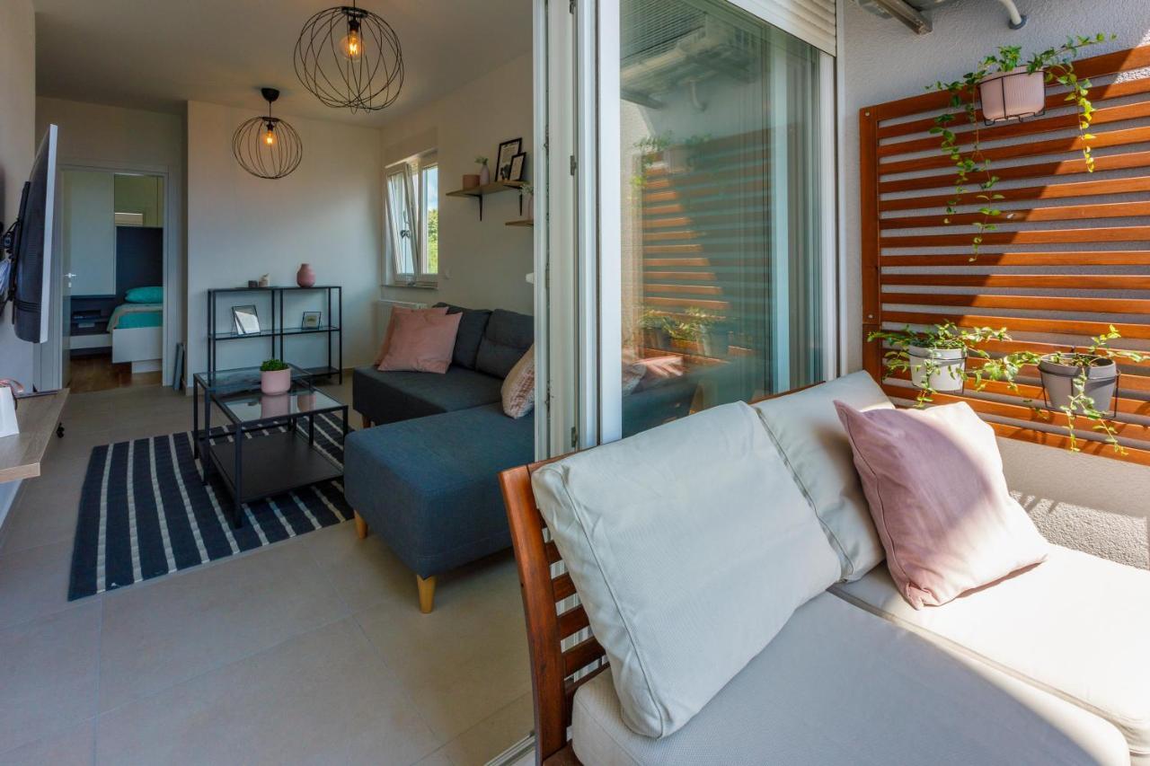 Hotel Karl à Kastav Extérieur photo